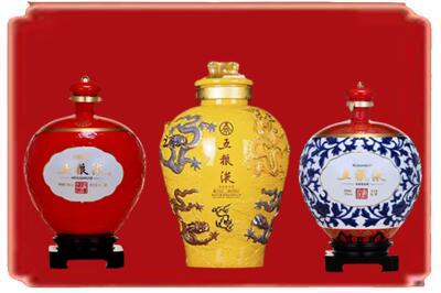 安庆太湖县烟酒回收五粮液各种摆件.jpg